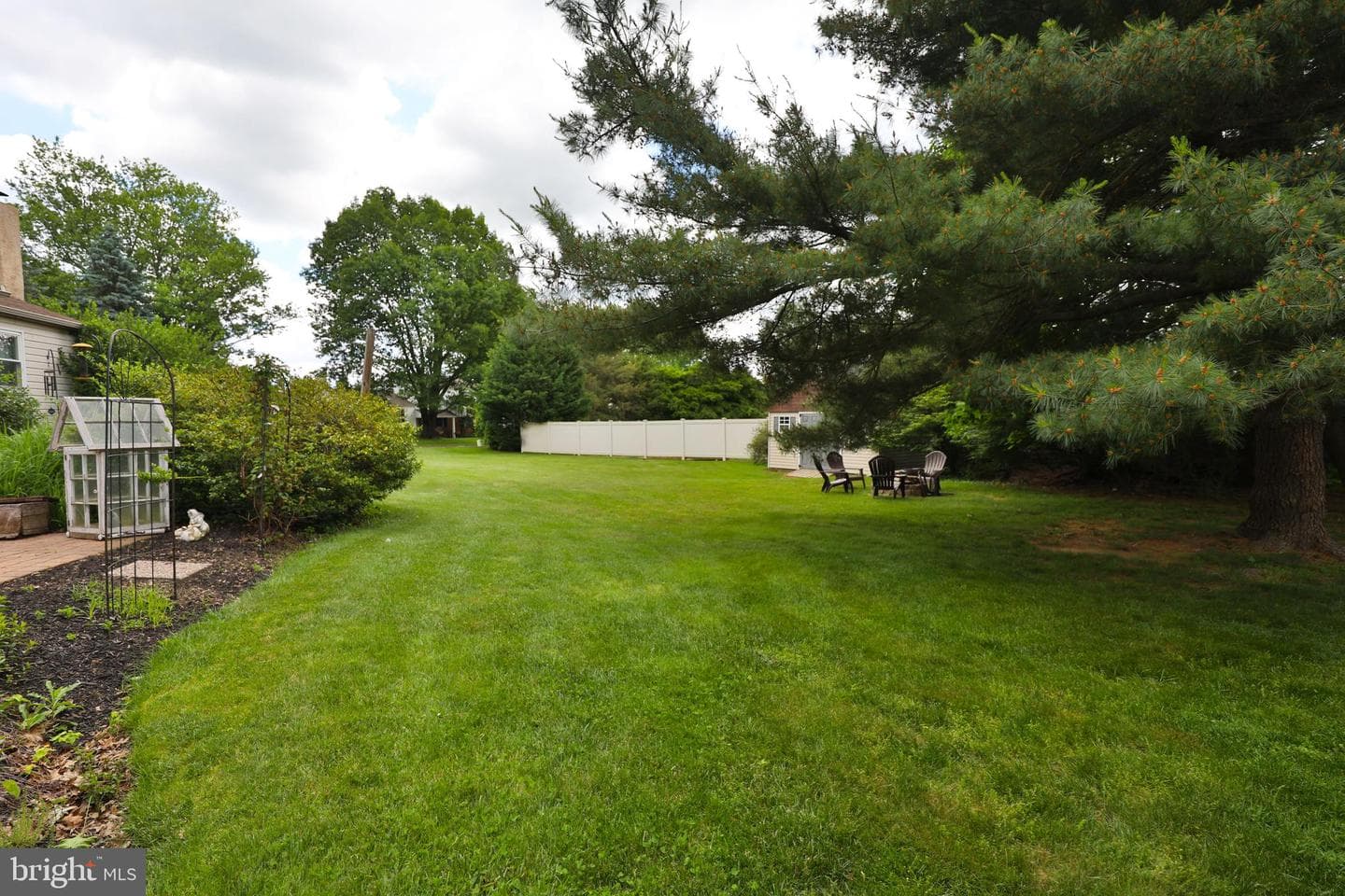 28 W Hillcrest Avenue photo 34