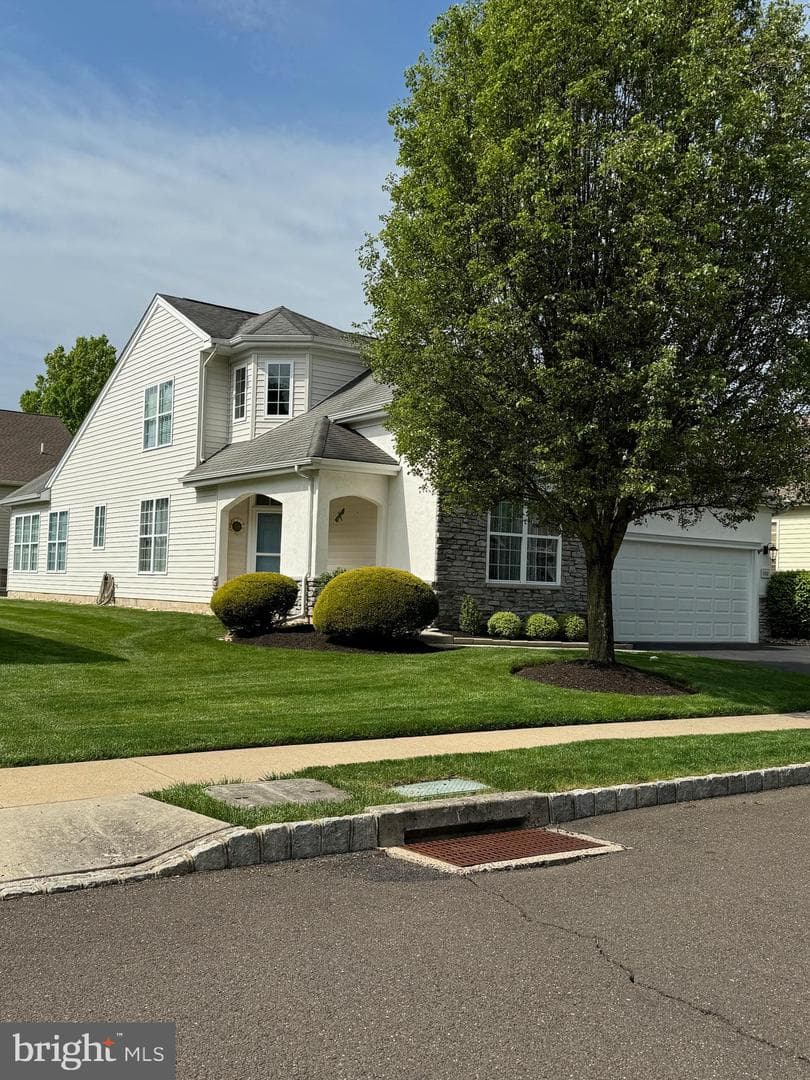 1212 Scott Place photo 4