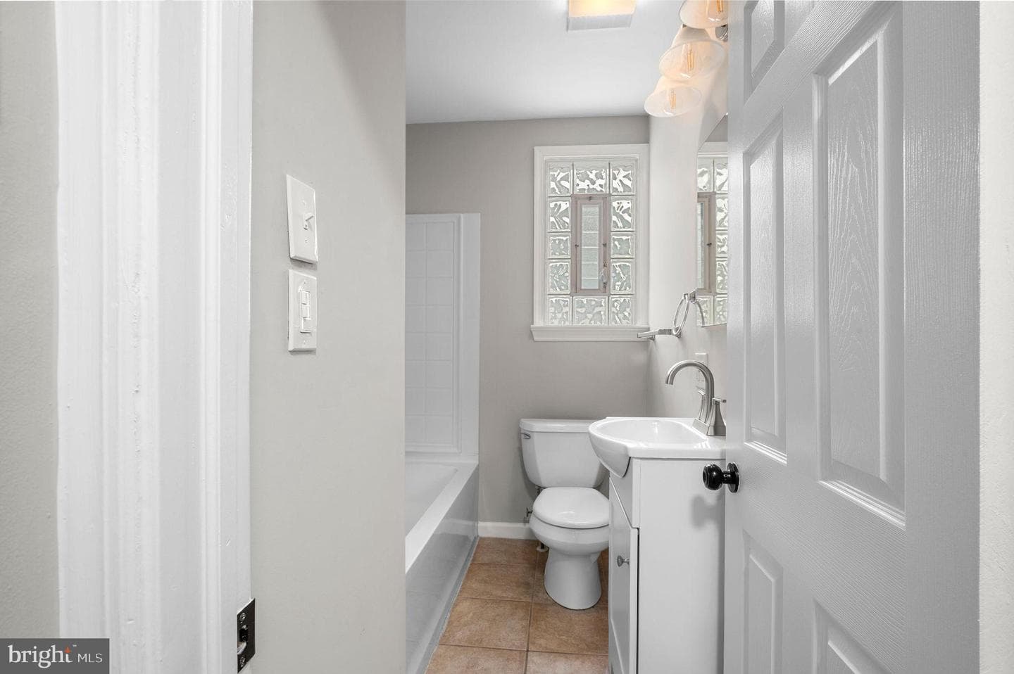 117 Green Lane photo 11
