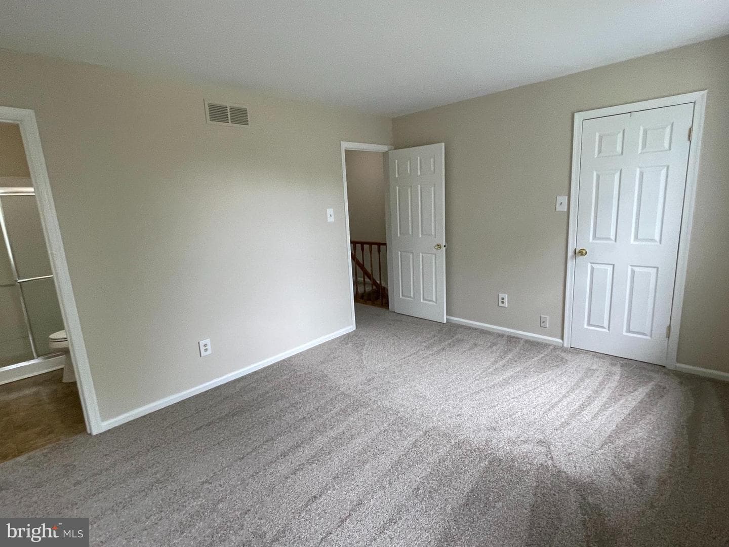 33 Eaton Court #130 photo 23