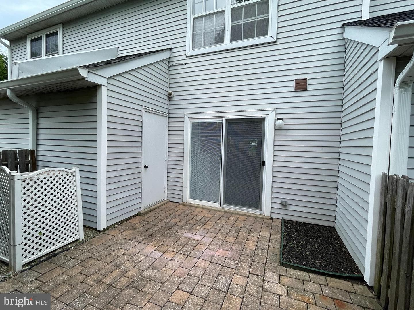 33 Eaton Court #130 photo 27