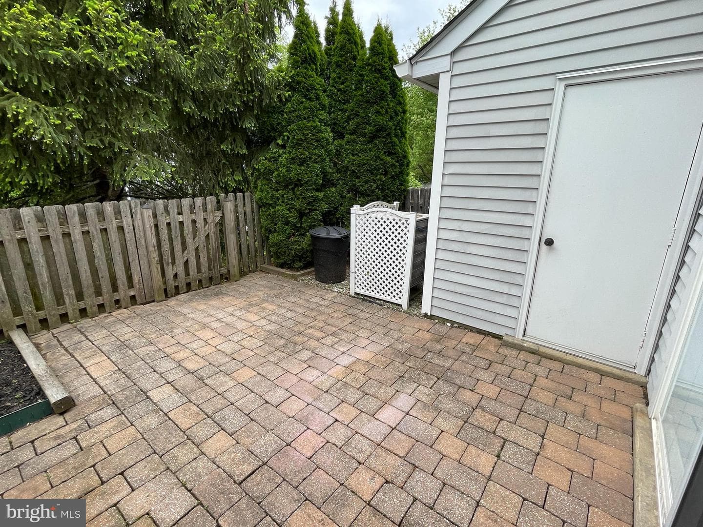 33 Eaton Court #130 photo 28