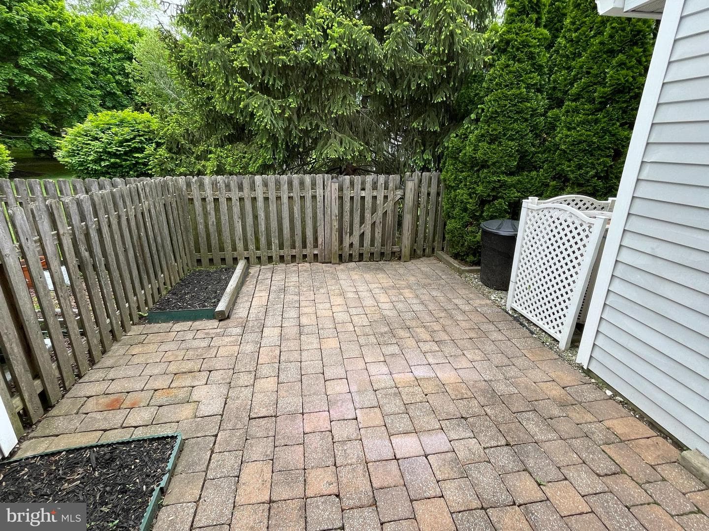 33 Eaton Court #130 photo 29