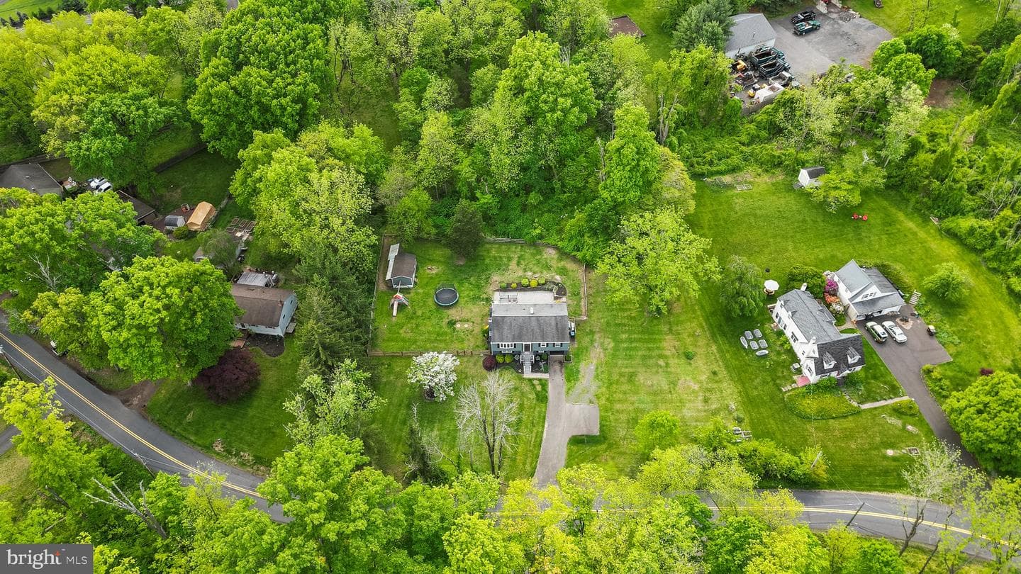 734 Skunk Hollow Road photo 47