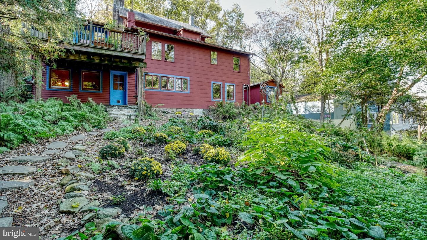 7416 Ferry Road photo 2