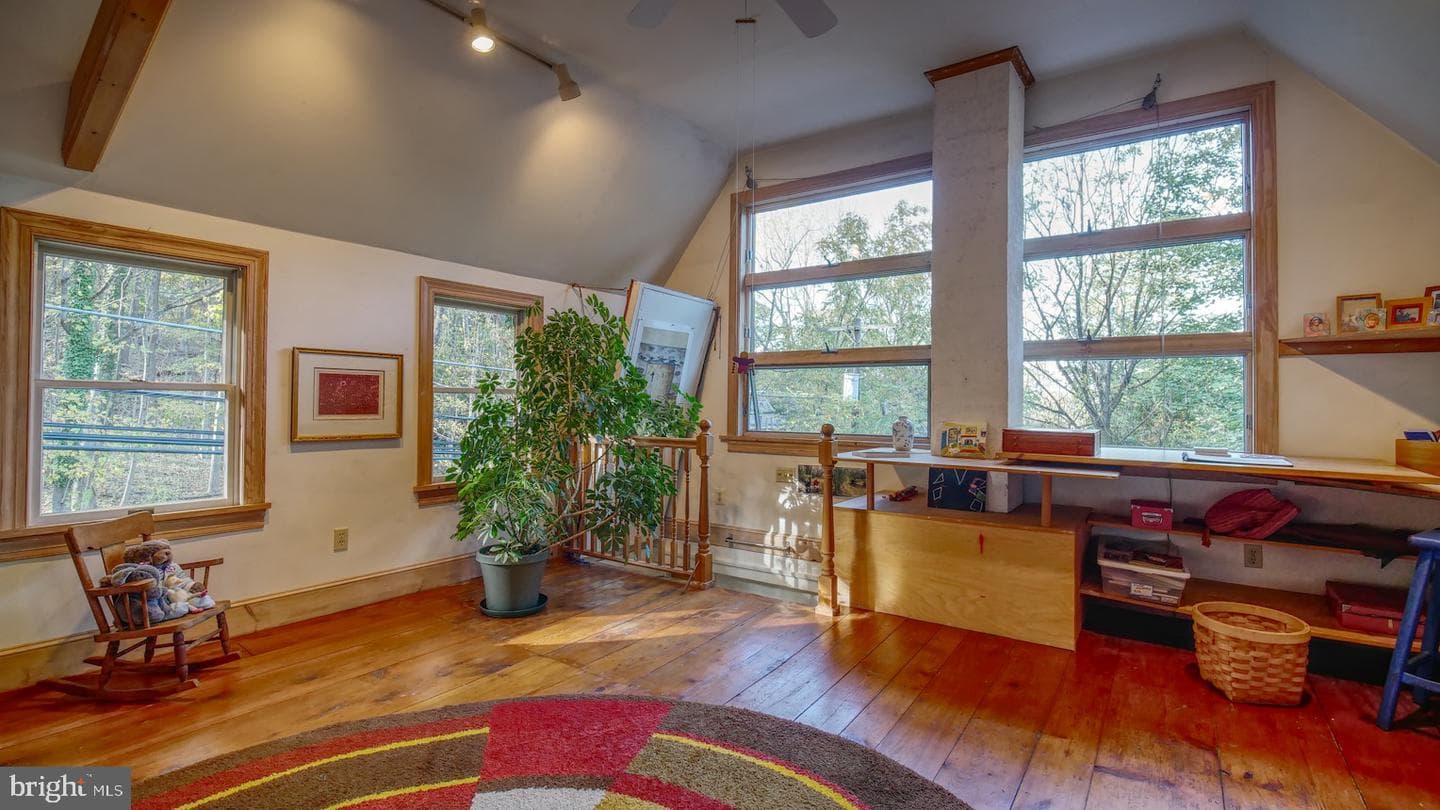 7416 Ferry Road photo 20