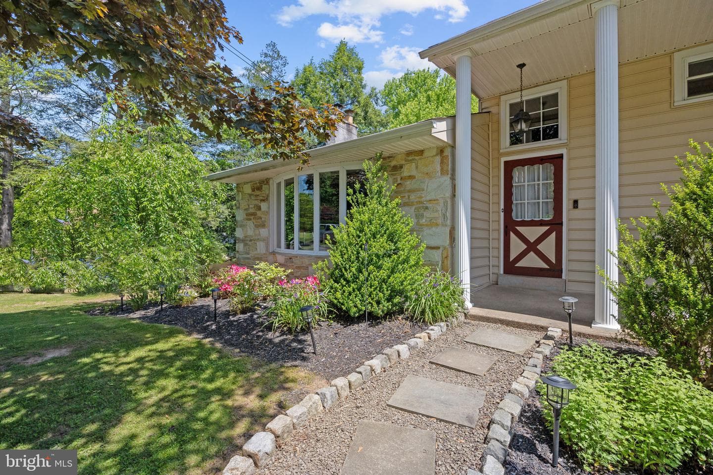 951 Hillside Drive photo 3