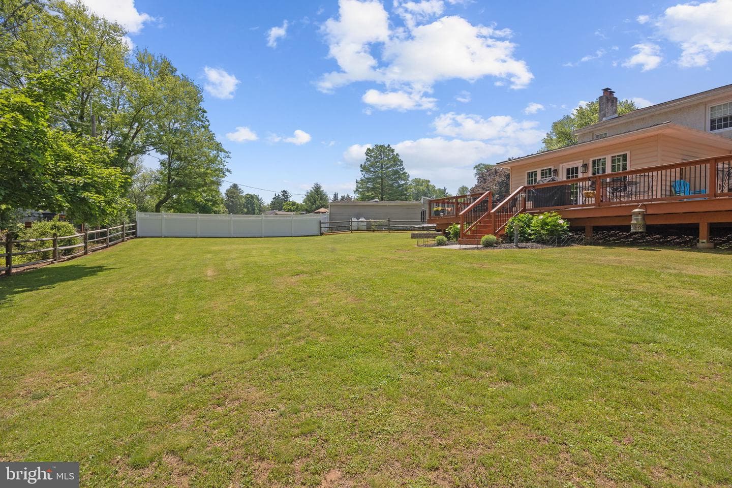 951 Hillside Drive photo 32