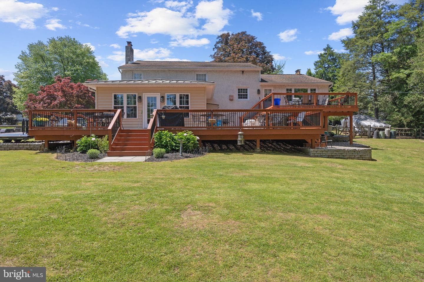 951 Hillside Drive photo 7