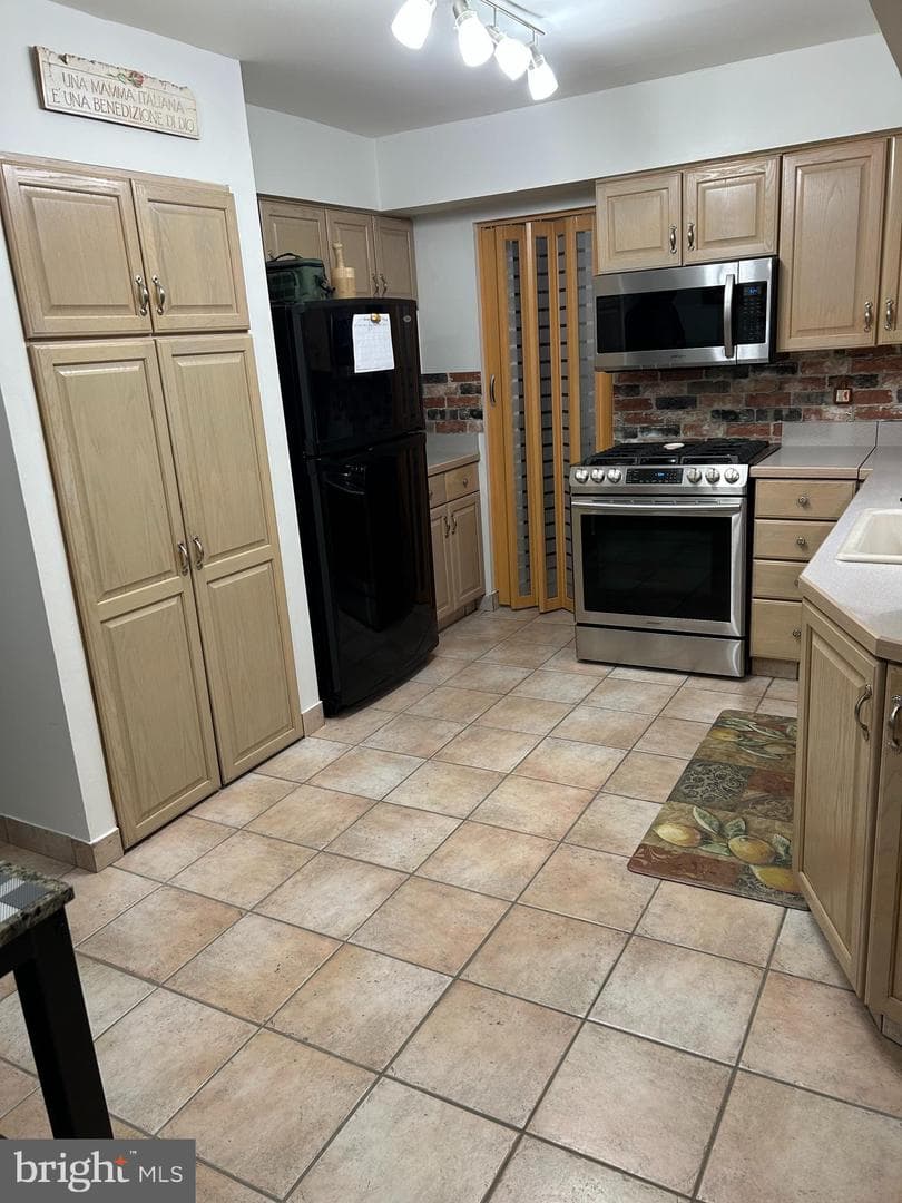 3241 Carroll Court #N photo 6