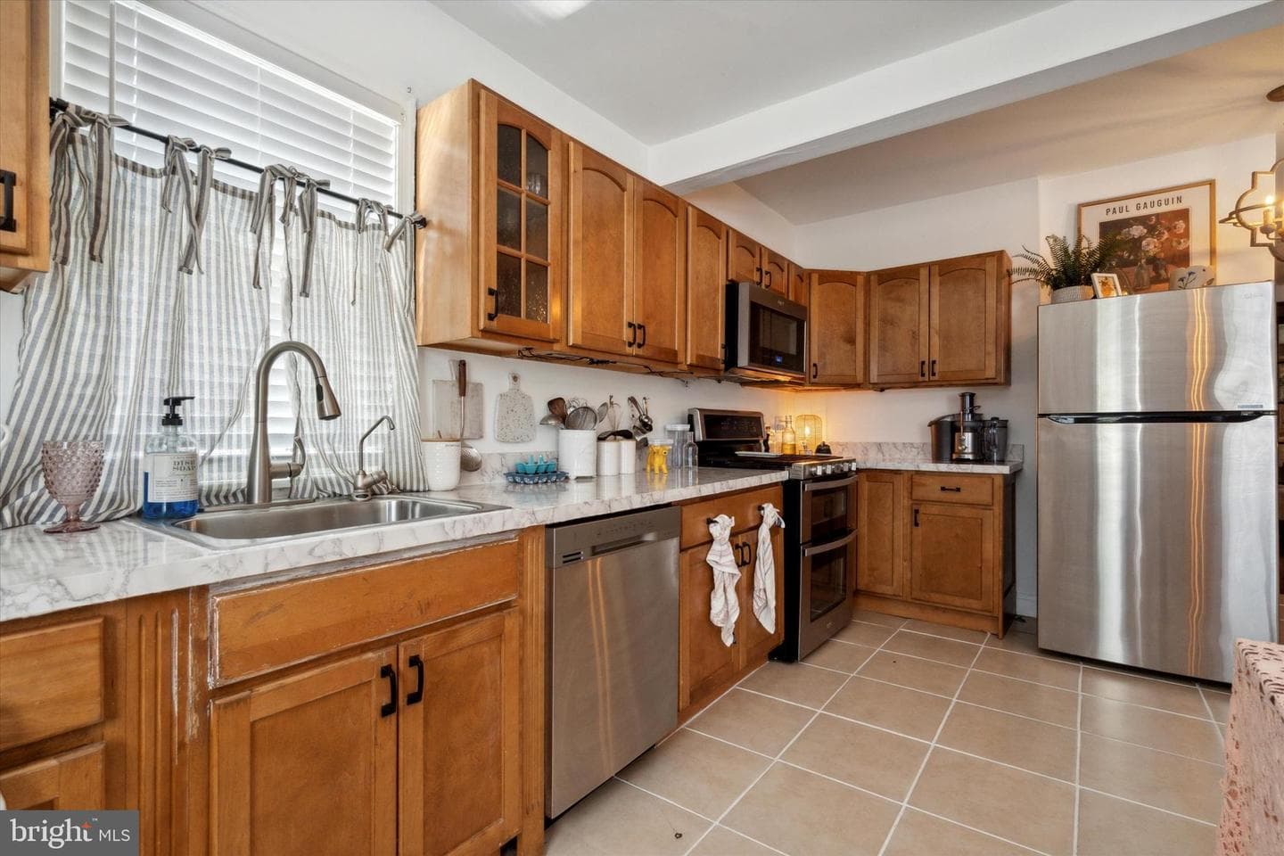 302 Jefferson Avenue photo 9