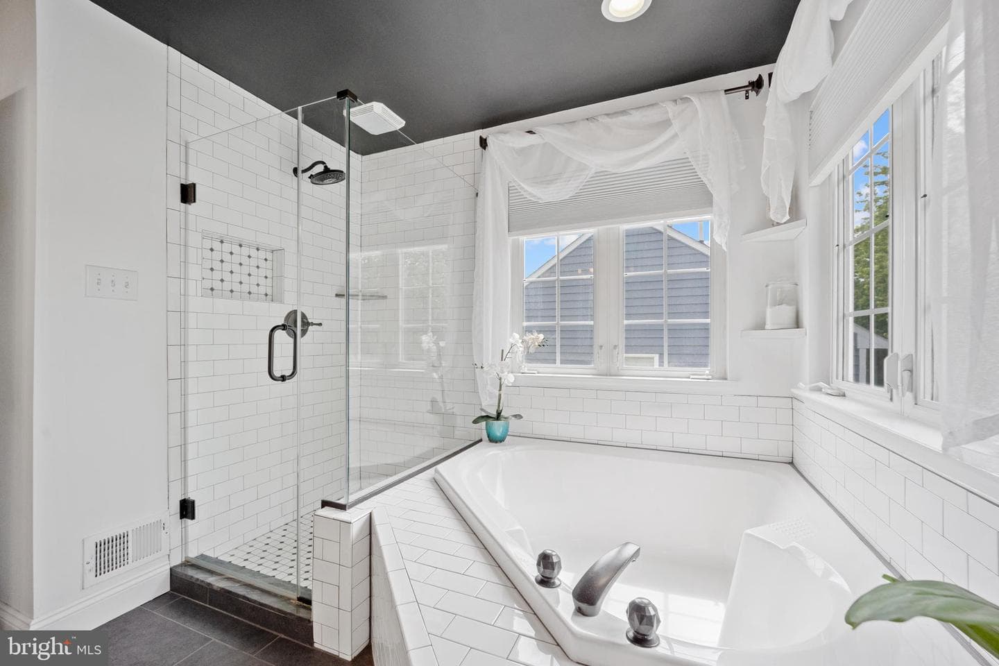 4544 Summerhill Drive photo 26