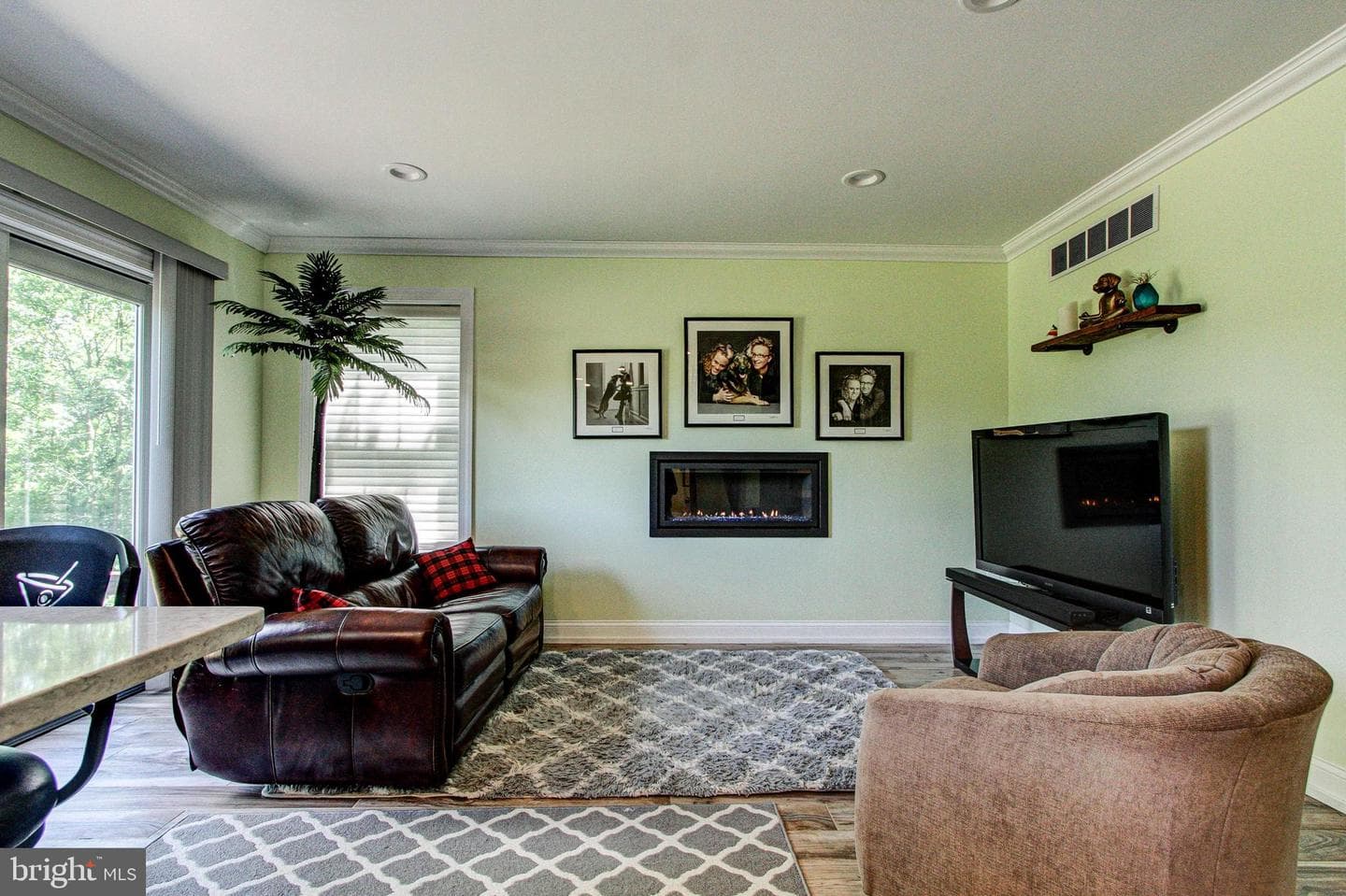 2051 Valley View Drive photo 16