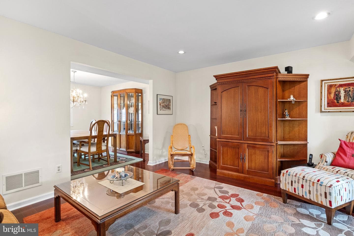 861 Jason Drive photo 8
