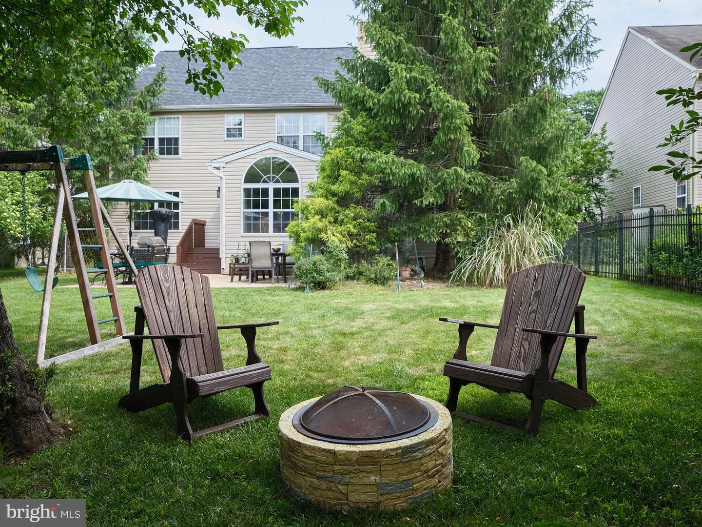 125 Riverwoods Drive photo 34
