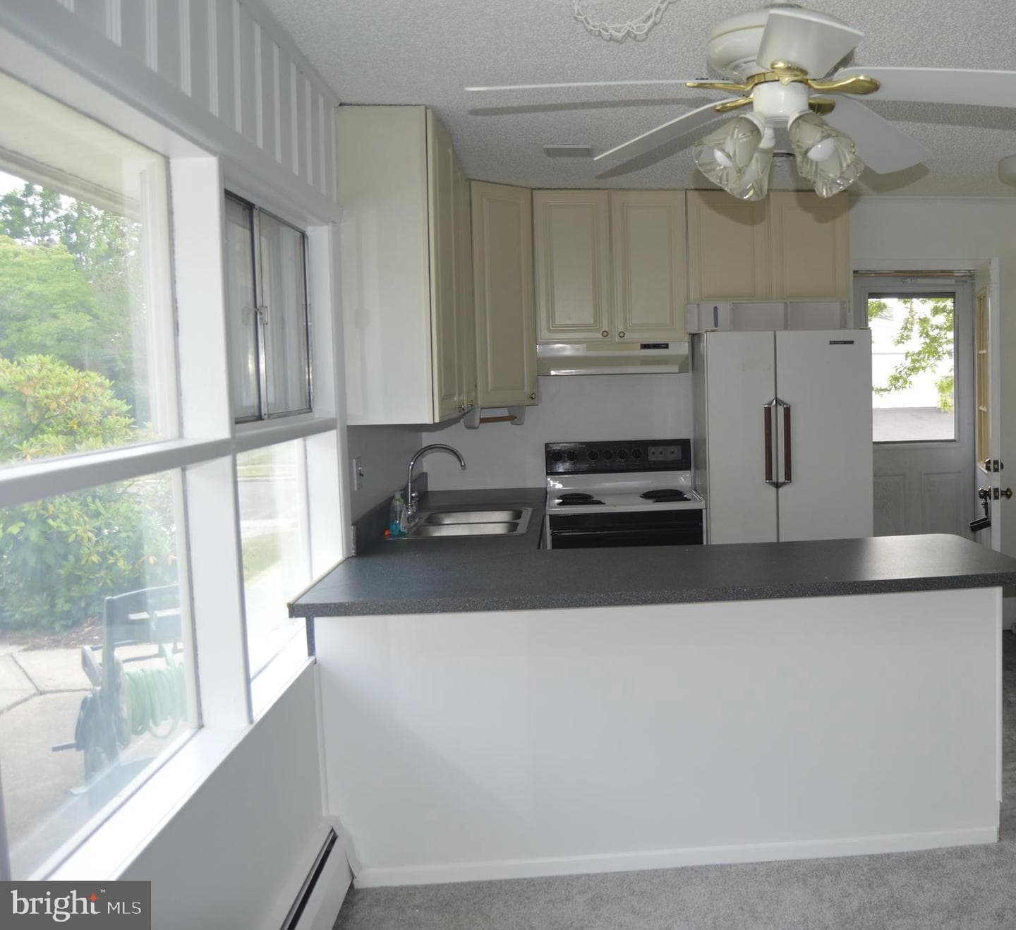 44 Summer Lane photo 9