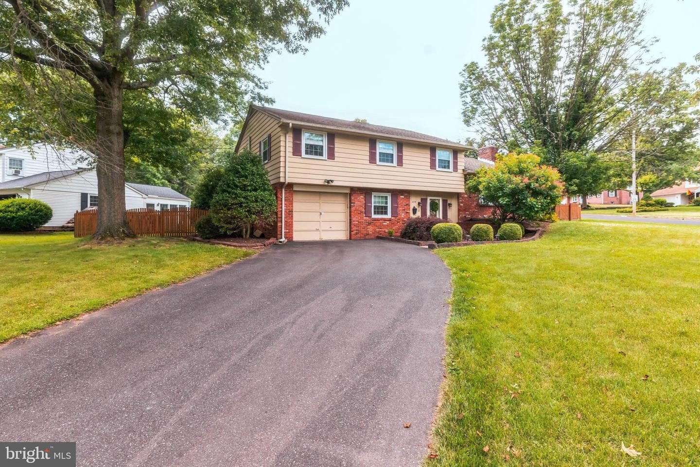 1114 Old Post Road photo 27