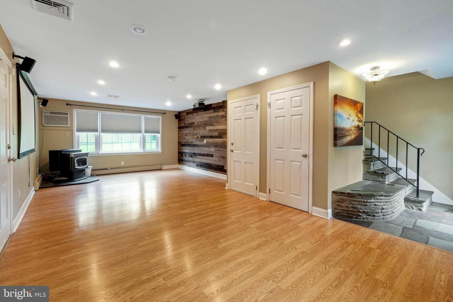 1114 Old Post Road photo 5