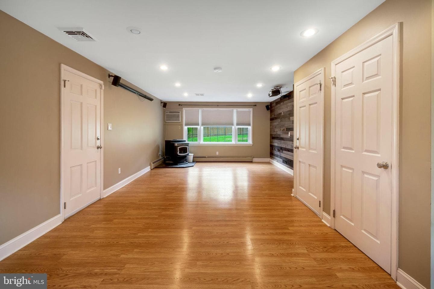 1114 Old Post Road photo 6