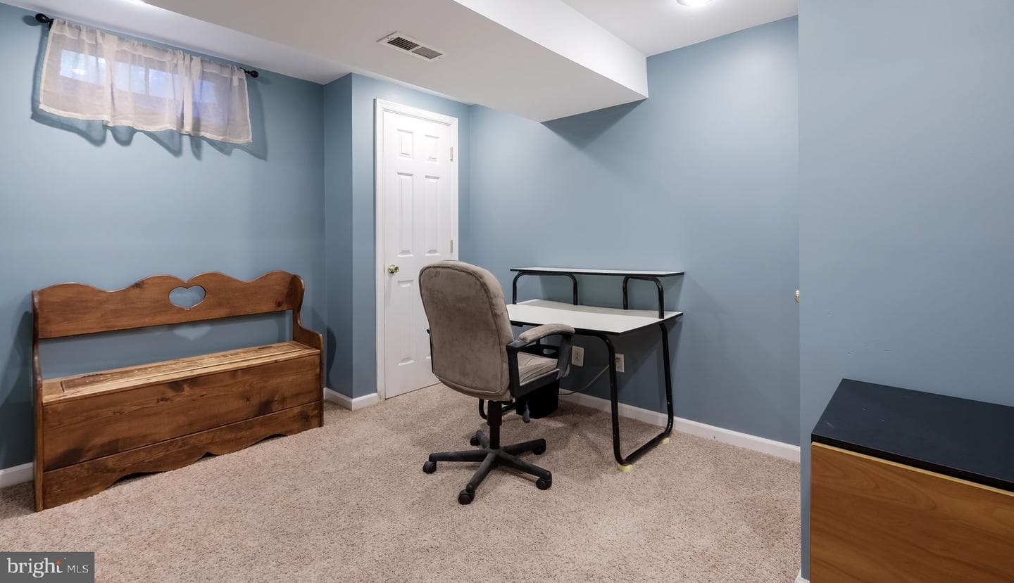 135 Chancery Road photo 31