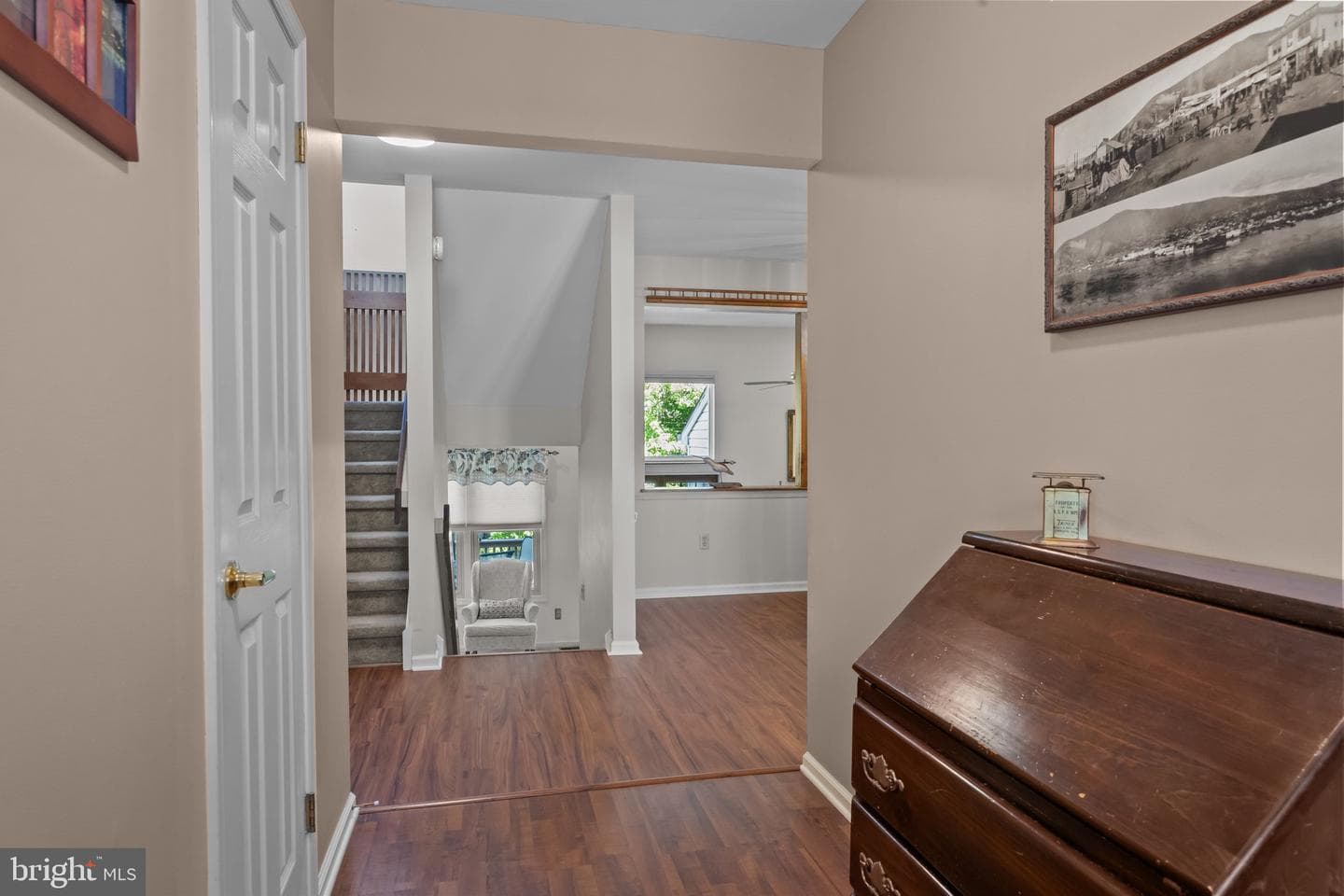 242 Inverness Circle photo 2