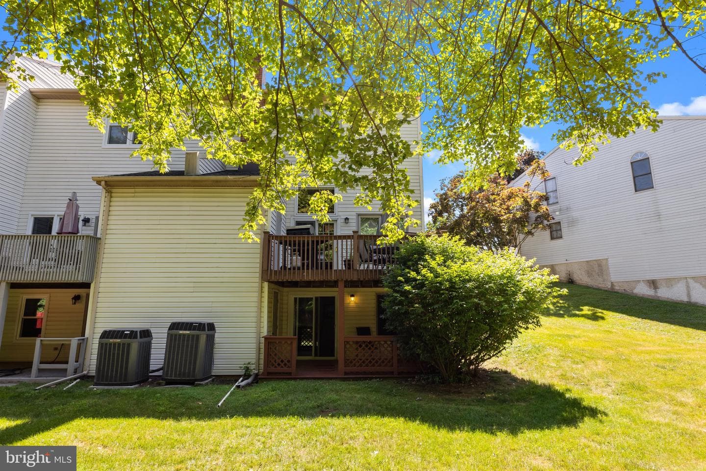 242 Inverness Circle photo 31