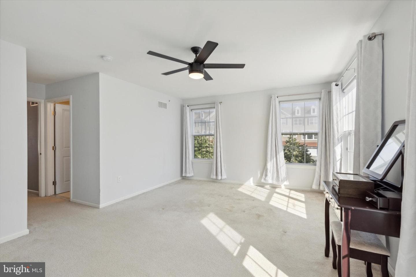 208 Moore Court photo 12