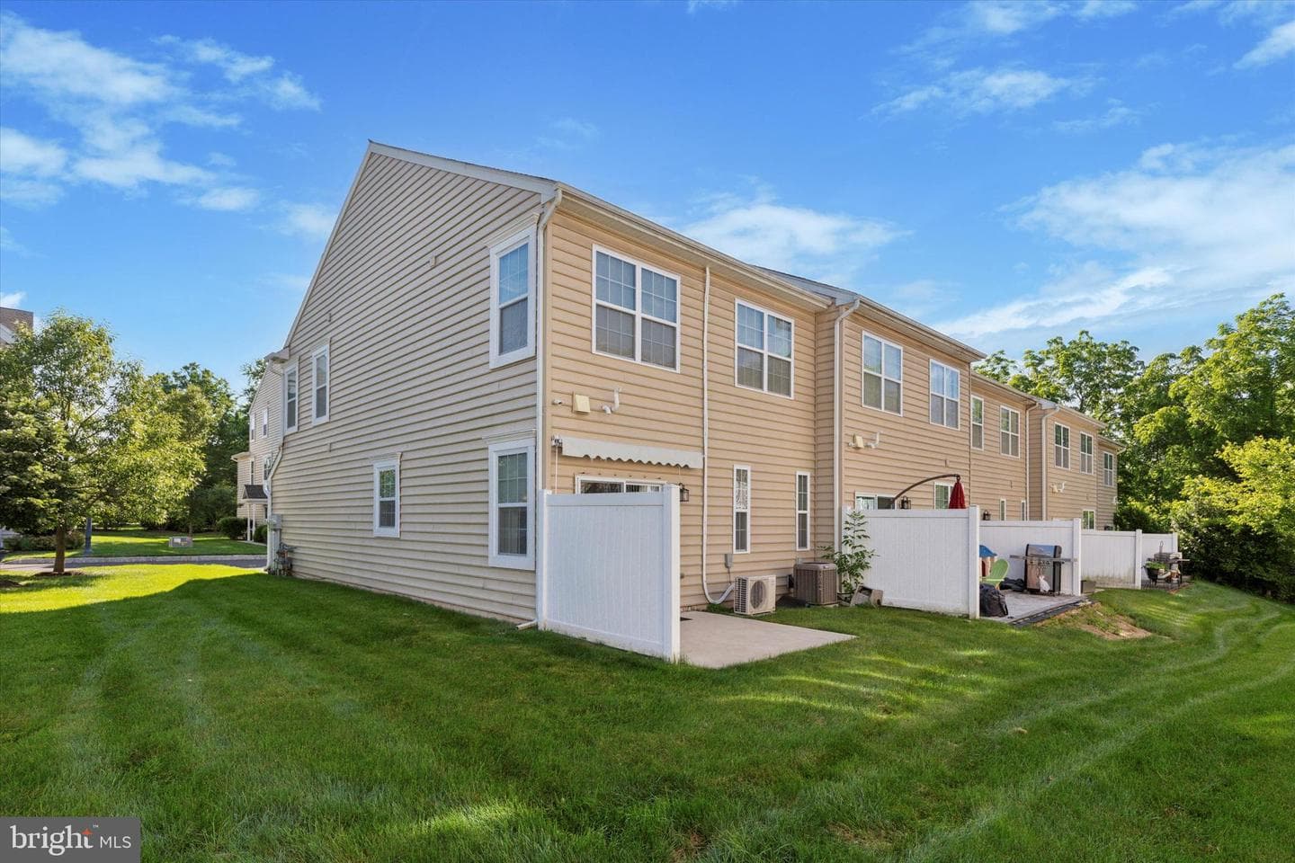 208 Moore Court photo 25