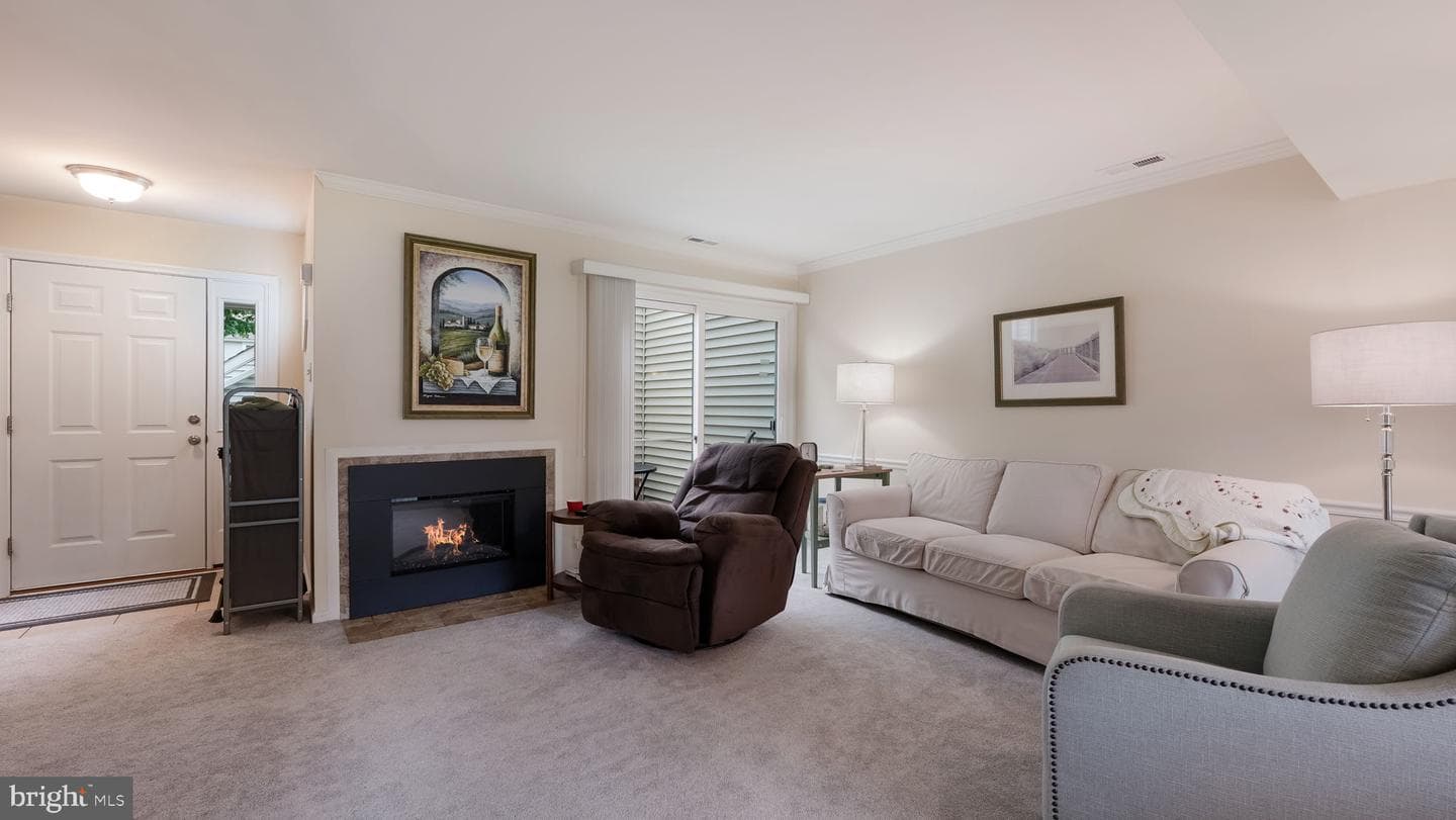 1605 McNelis Drive photo 4