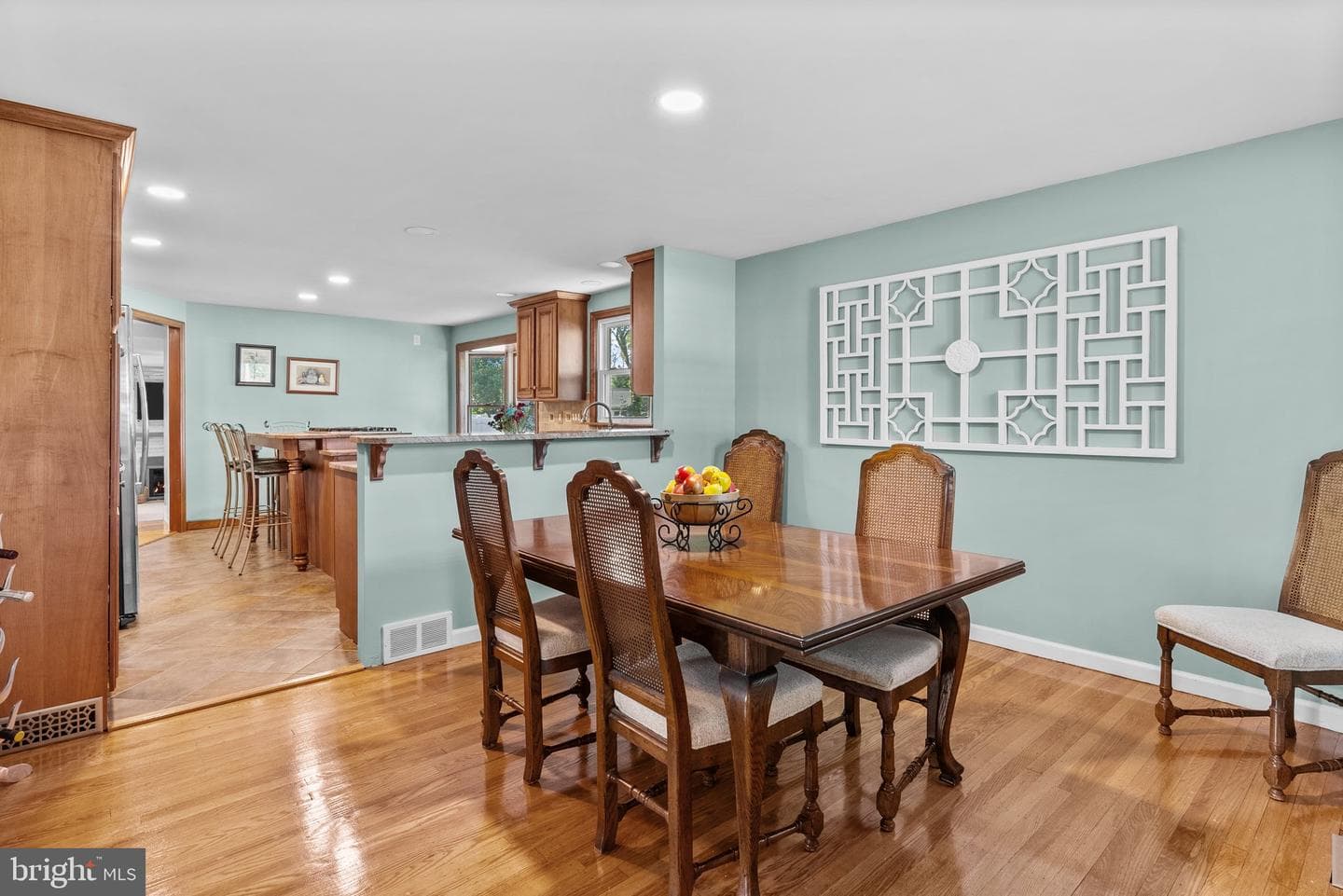 316 Saly Road photo 8