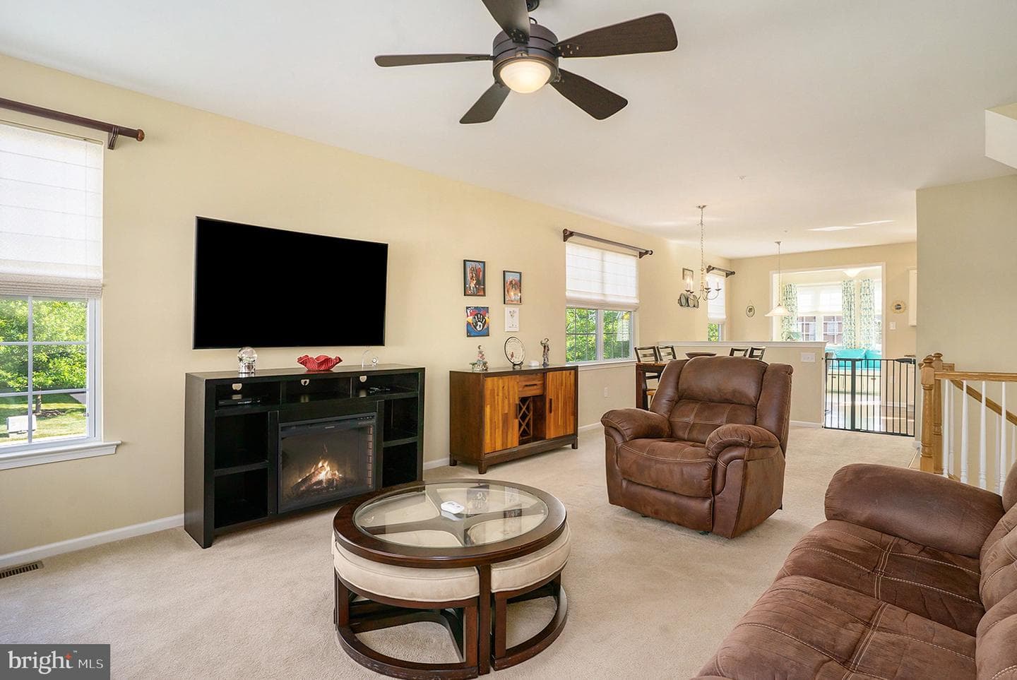 305 Van Artsdalen Court photo 10