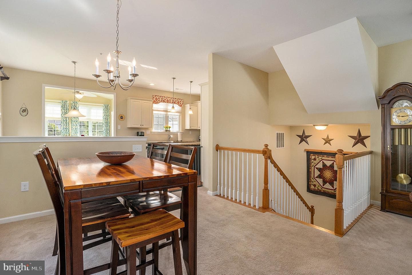 305 Van Artsdalen Court photo 12