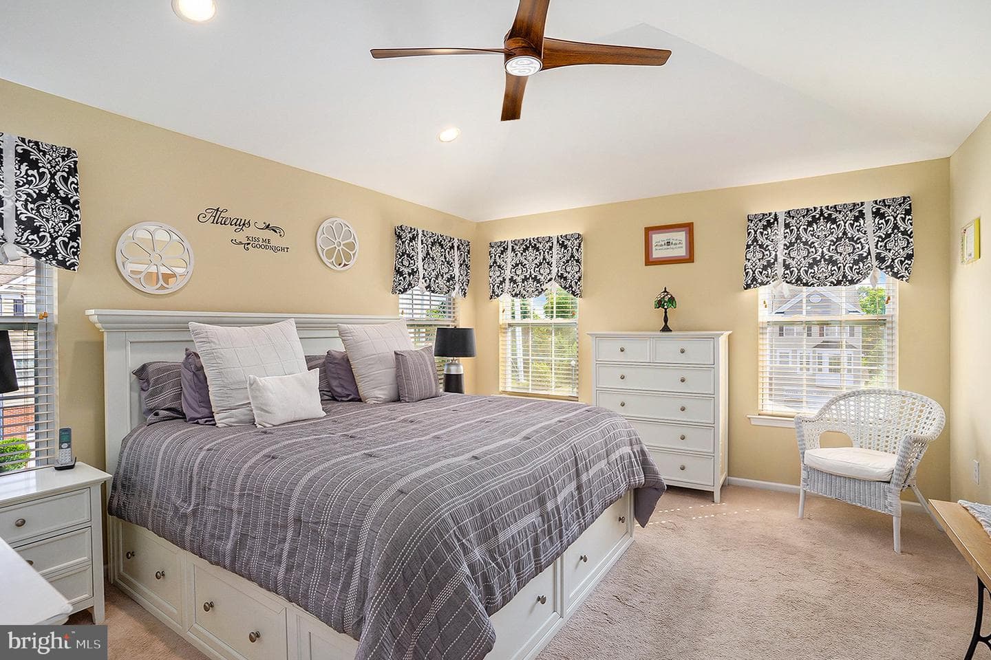 305 Van Artsdalen Court photo 19