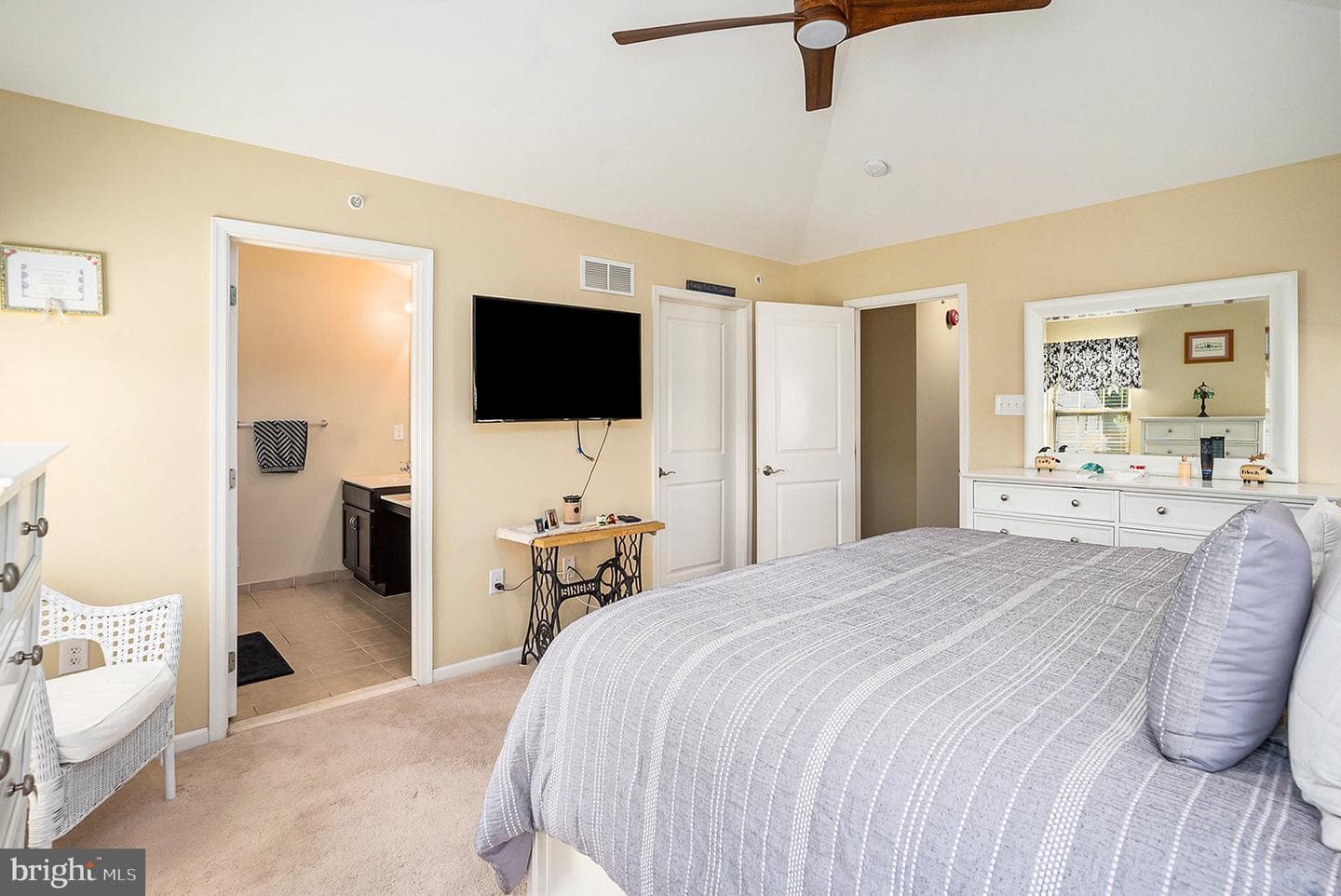 305 Van Artsdalen Court photo 20