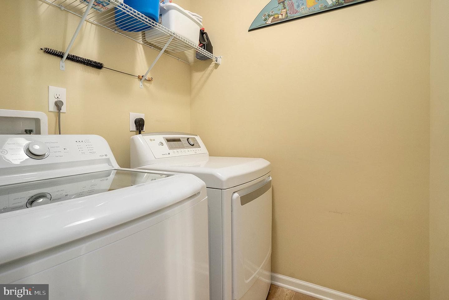305 Van Artsdalen Court photo 25