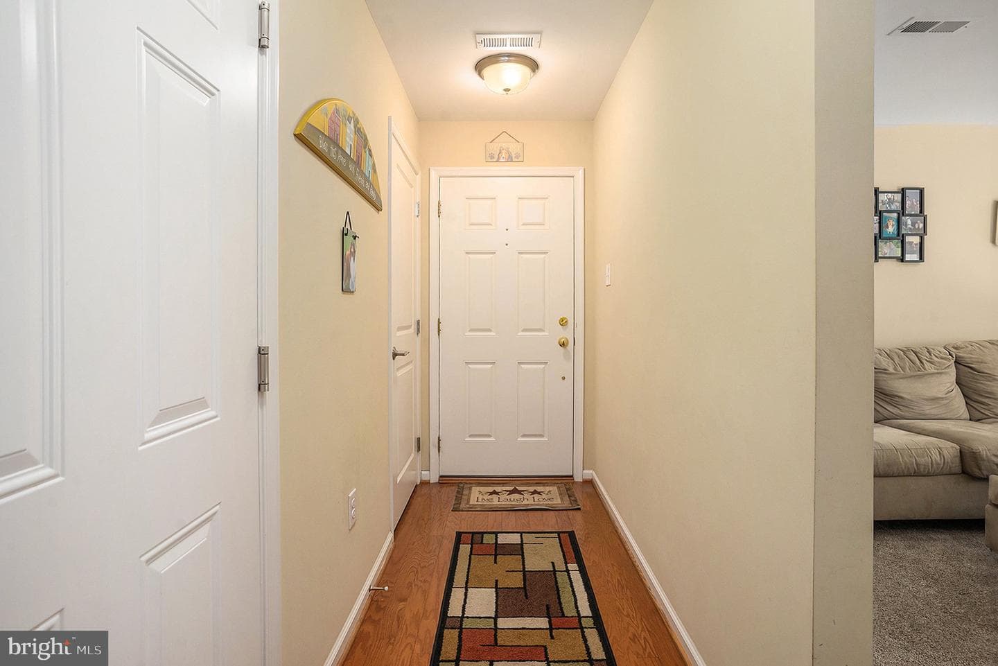 305 Van Artsdalen Court photo 5