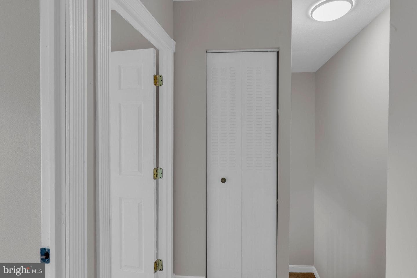 517 Germantown Court photo 20