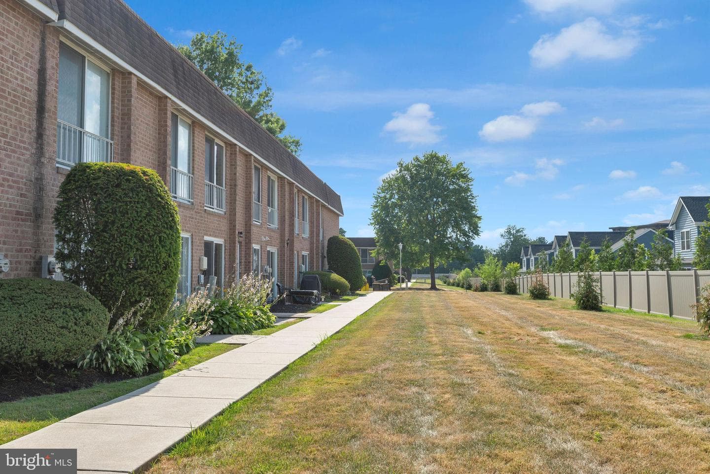 517 Germantown Court photo 4