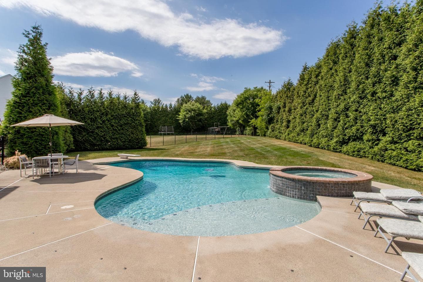 3755 Blackburn Court photo 32