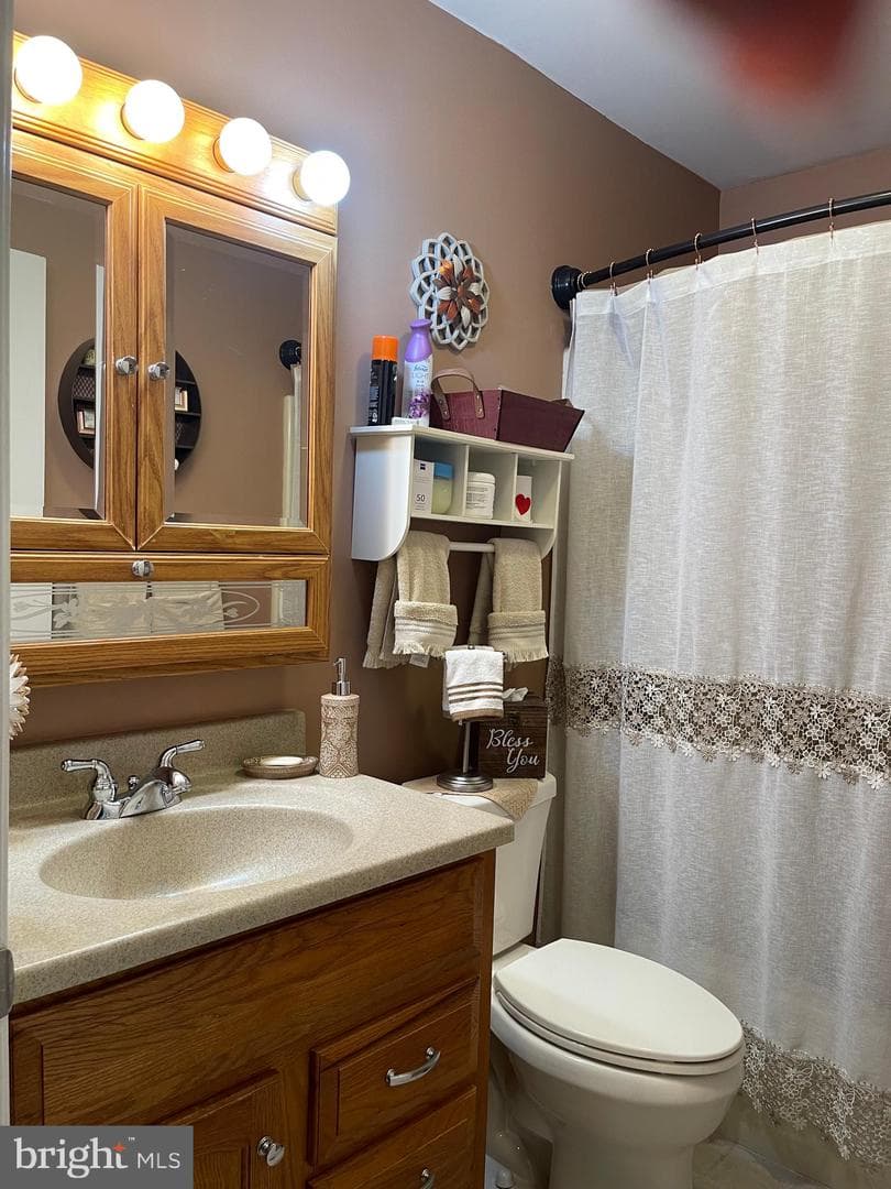 651 Avenue A photo 23