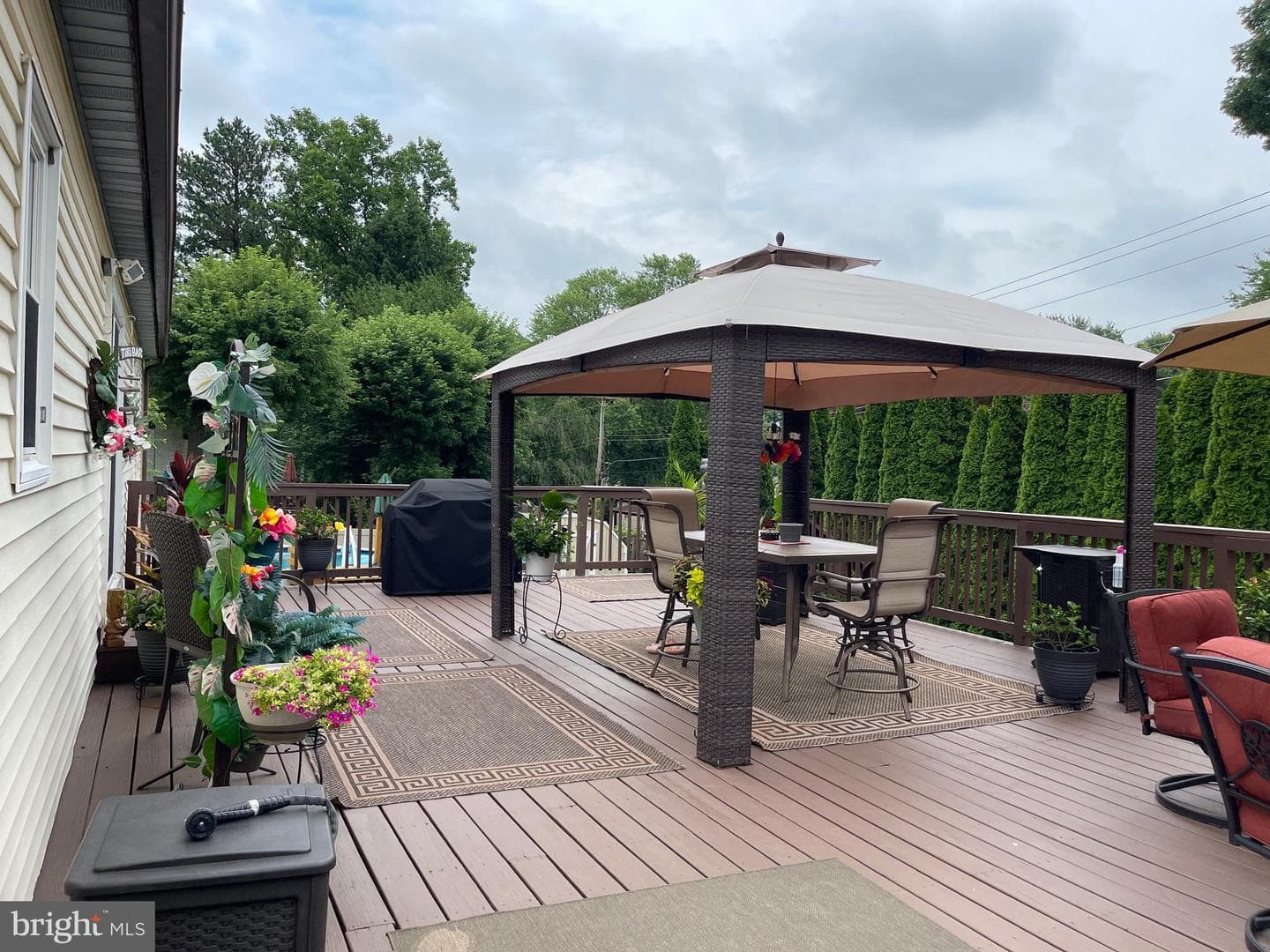 651 Avenue A photo 34
