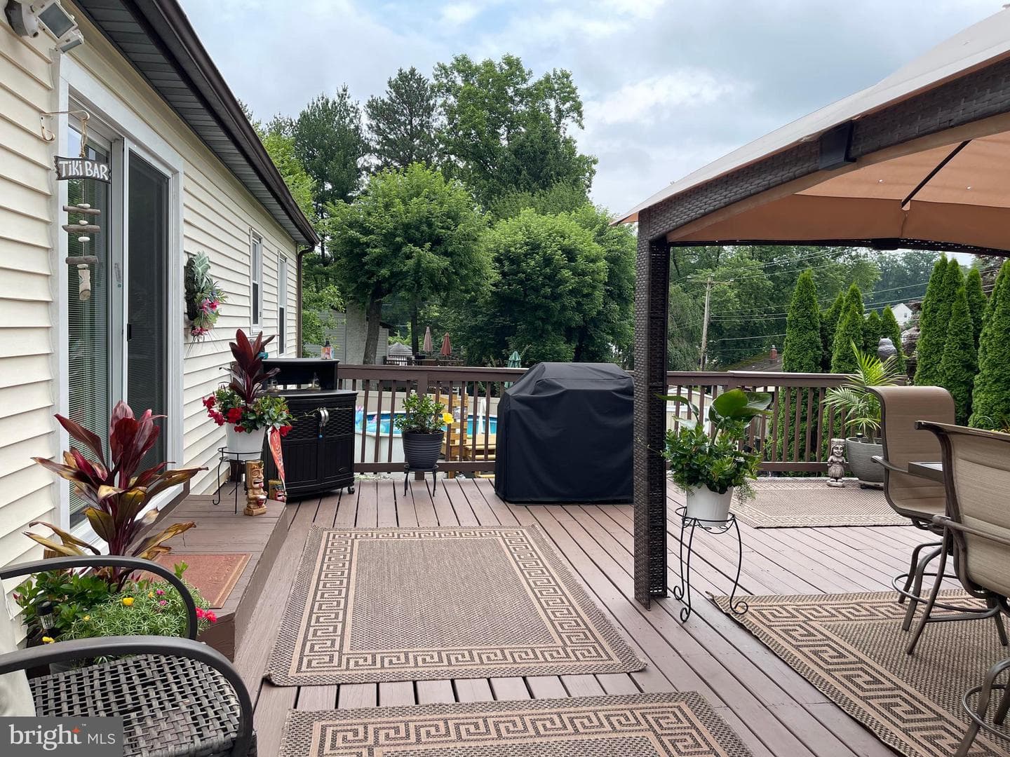 651 Avenue A photo 35