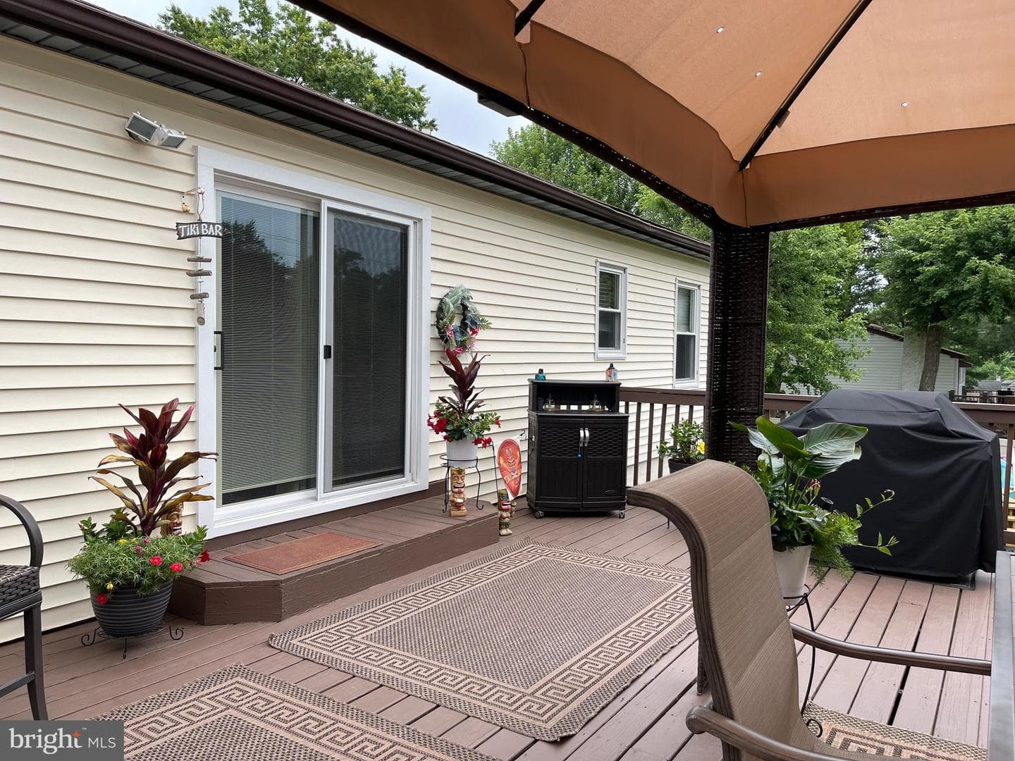 651 Avenue A photo 38