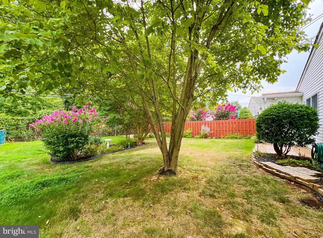 407 Austin Drive photo 20