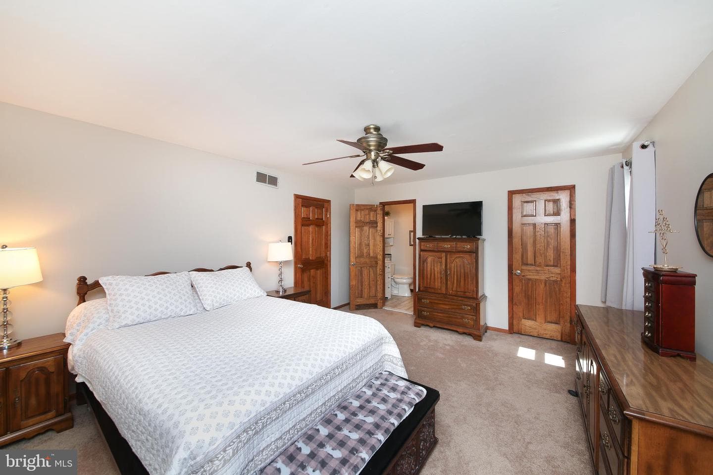 443 Homestead Court photo 16