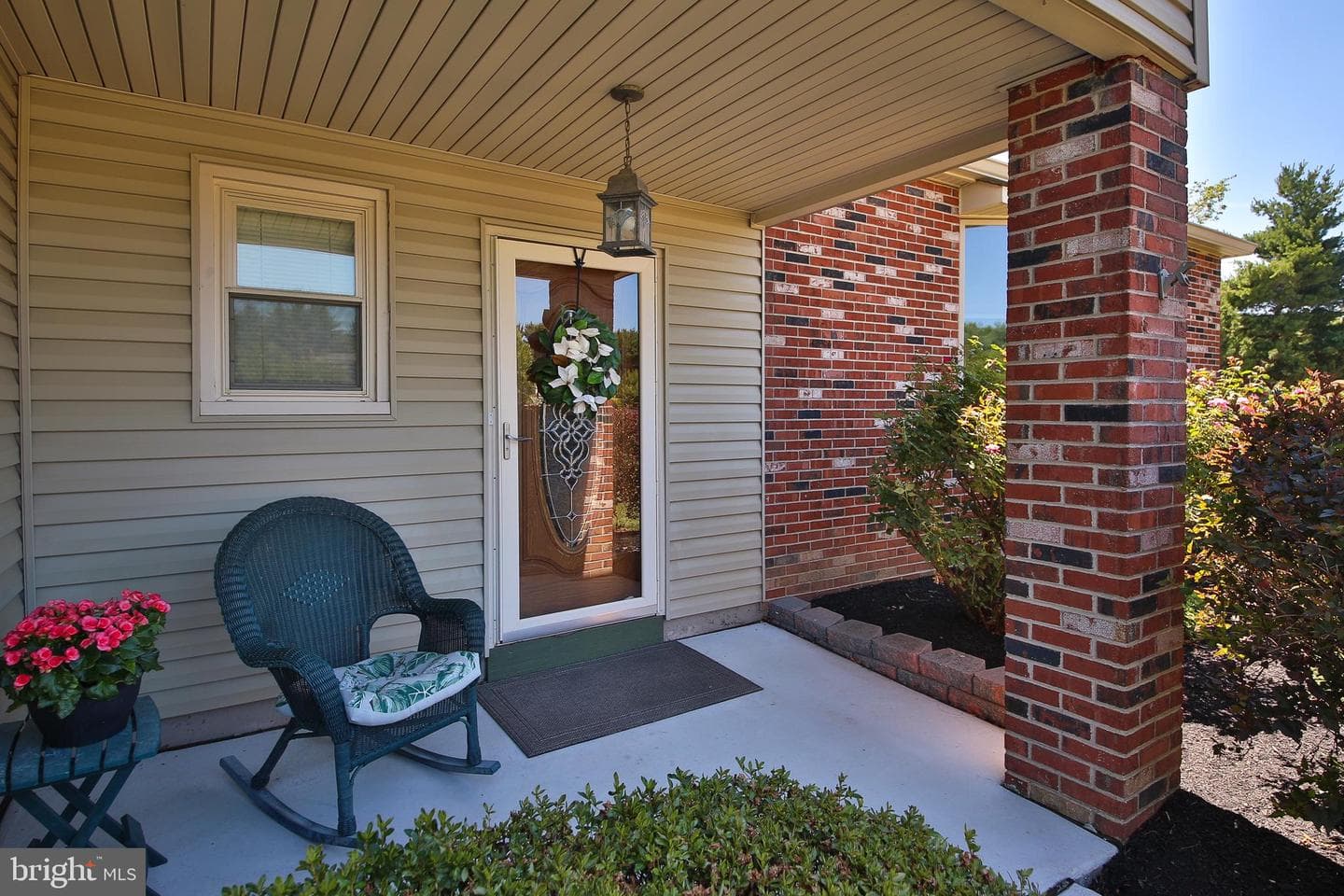 443 Homestead Court photo 3