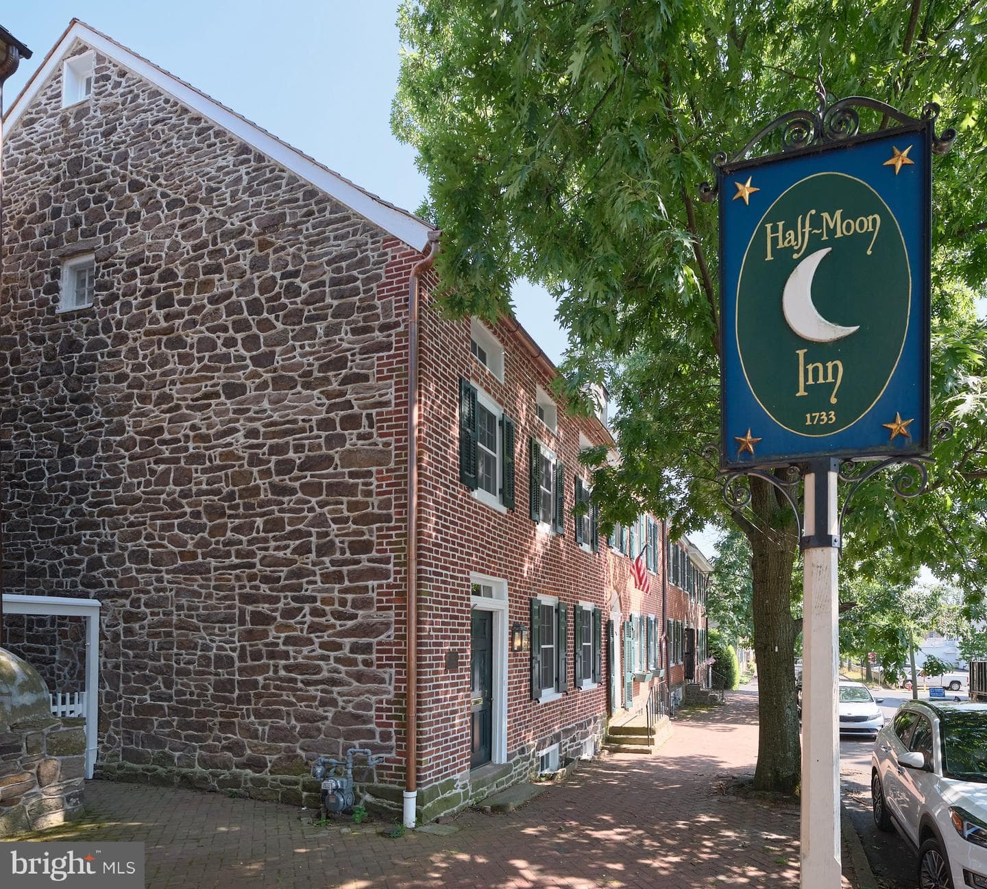 107 S Court Street photo 2