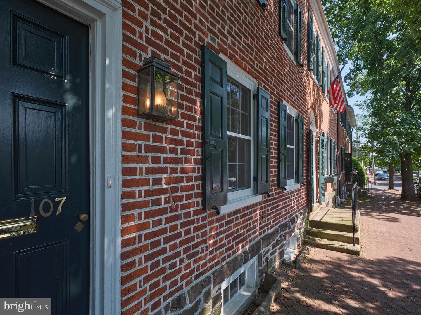 107 S Court Street photo 3