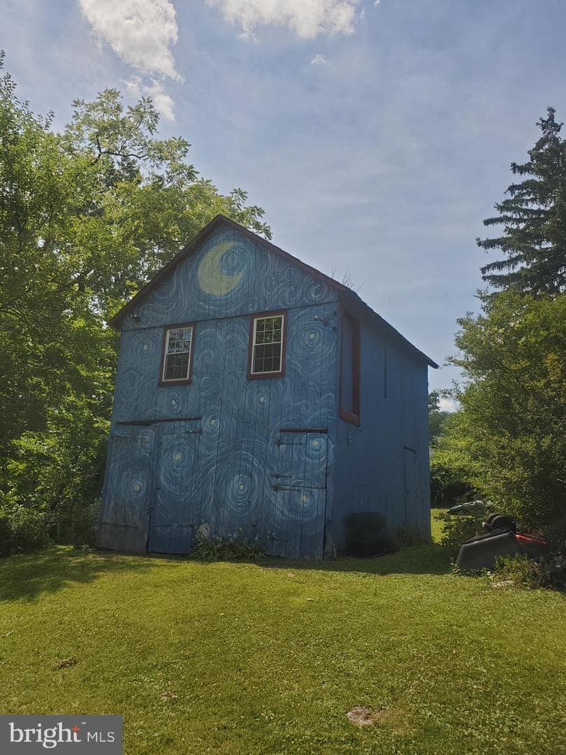 442 Lawn Avenue photo 11