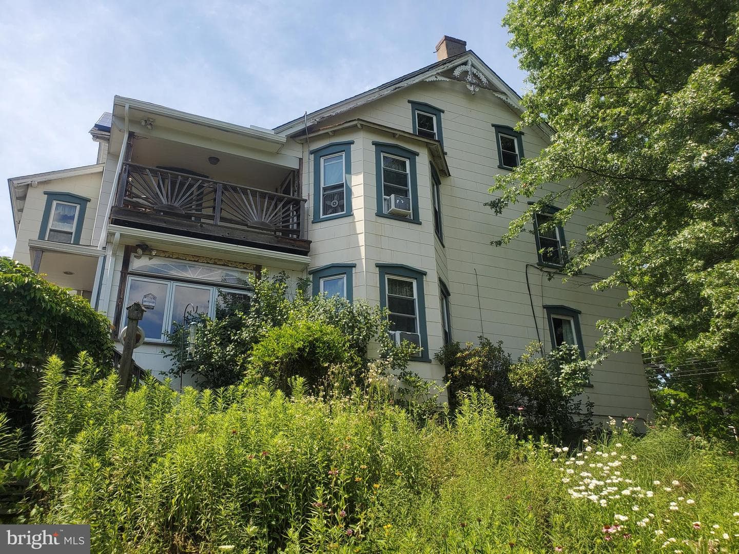442 Lawn Avenue photo 6